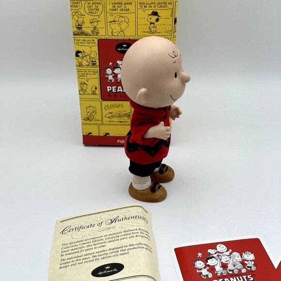Hallmark Keepsake Collection Peanuts Gallery Charlie Brown Figurine box COA - Picture 2 of 6
